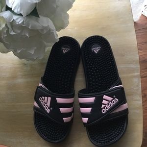 Adidas slides size 7 pink and black